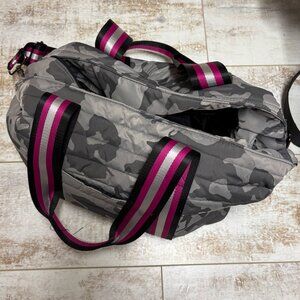 Think Royln Wingman Bag in Grey Camo Jacquard